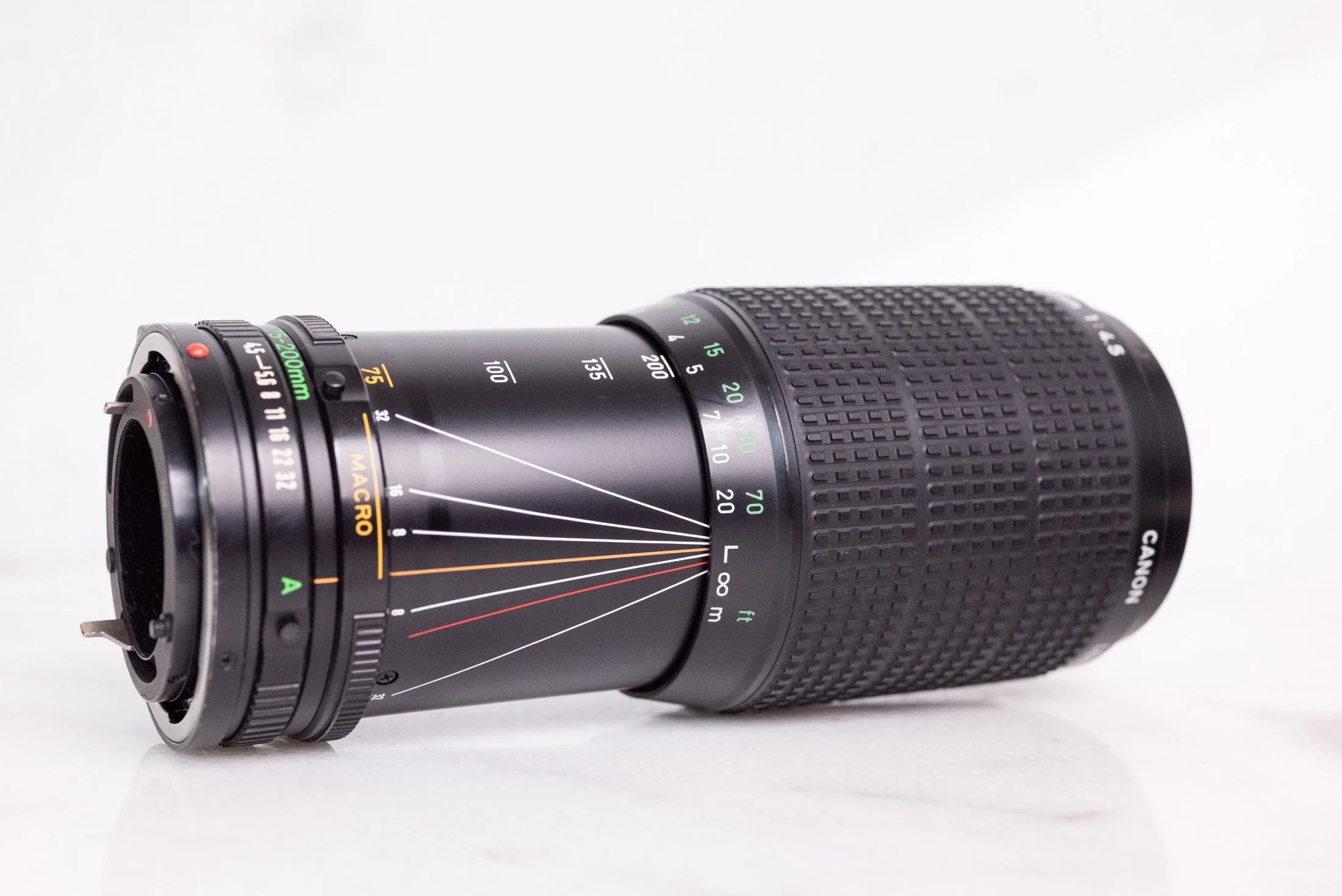 Canon FD 75-200mm F/4.5 Macro Focusing Zoom Lens for Canon FD